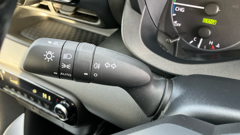 Toyota Yaris 1.5 Hybrid Icon 5dr CVT Hybrid Hatchback